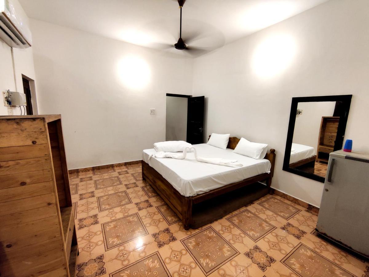 Calangute Turista Otel Dış mekan fotoğraf