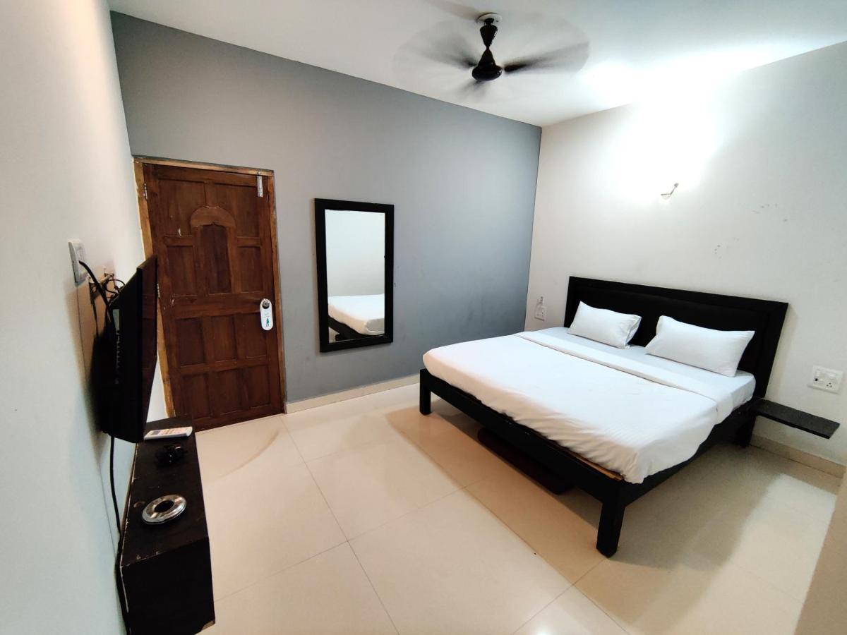 Calangute Turista Otel Dış mekan fotoğraf